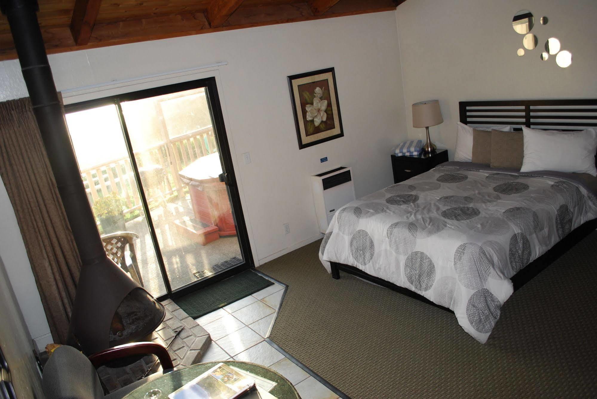 Fort Ross Lodge Jenner Bagian luar foto